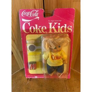 Vtg COCA COLA COKE KIDS DOLL FIGURE W ACCESSORIES BBI TOYS 1986 (8642) Read